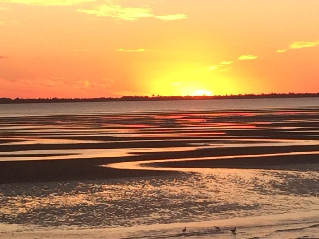 Jade Waters Luxury Apartments Hervey Bay Bagian luar foto