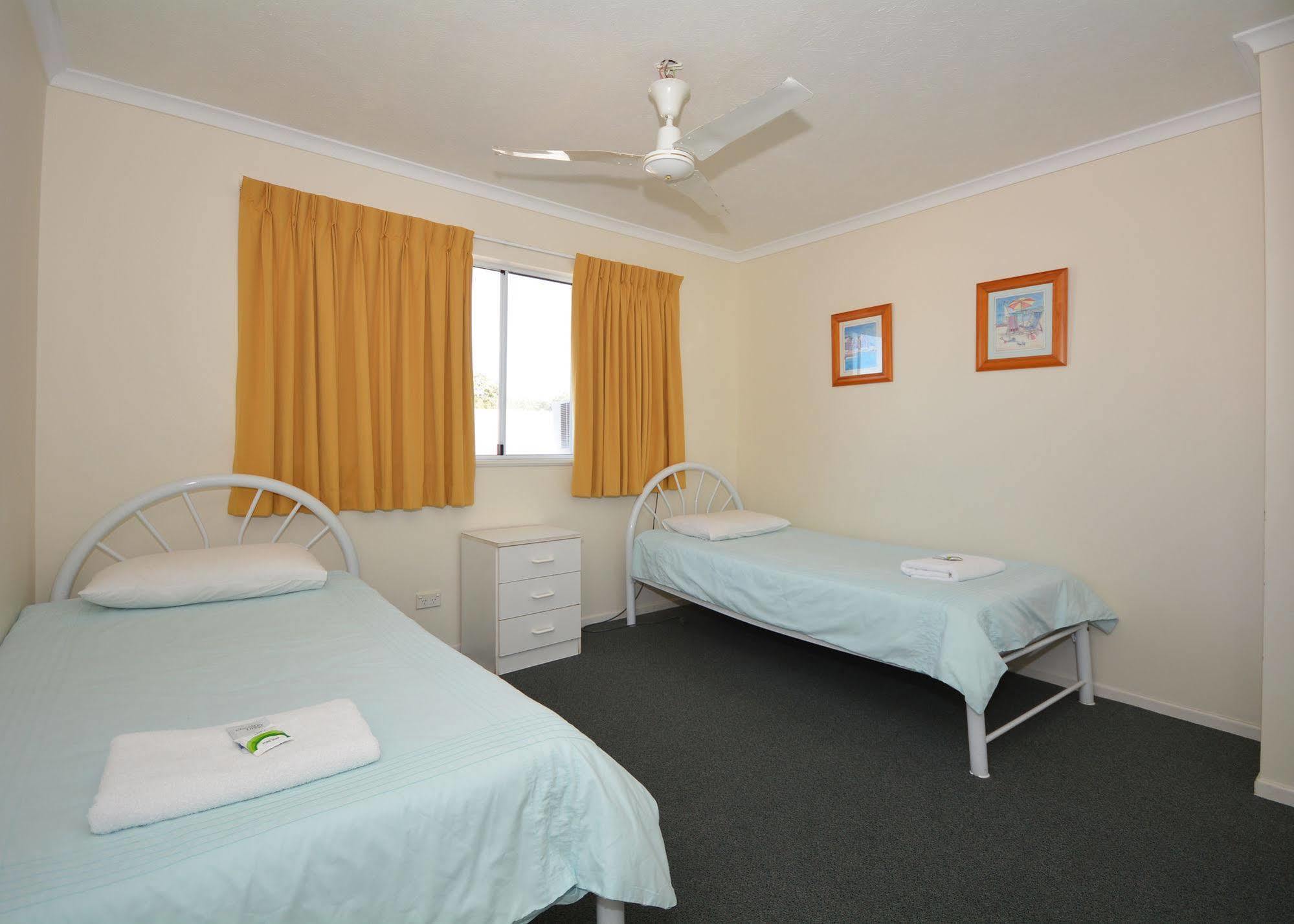 Jade Waters Luxury Apartments Hervey Bay Bagian luar foto