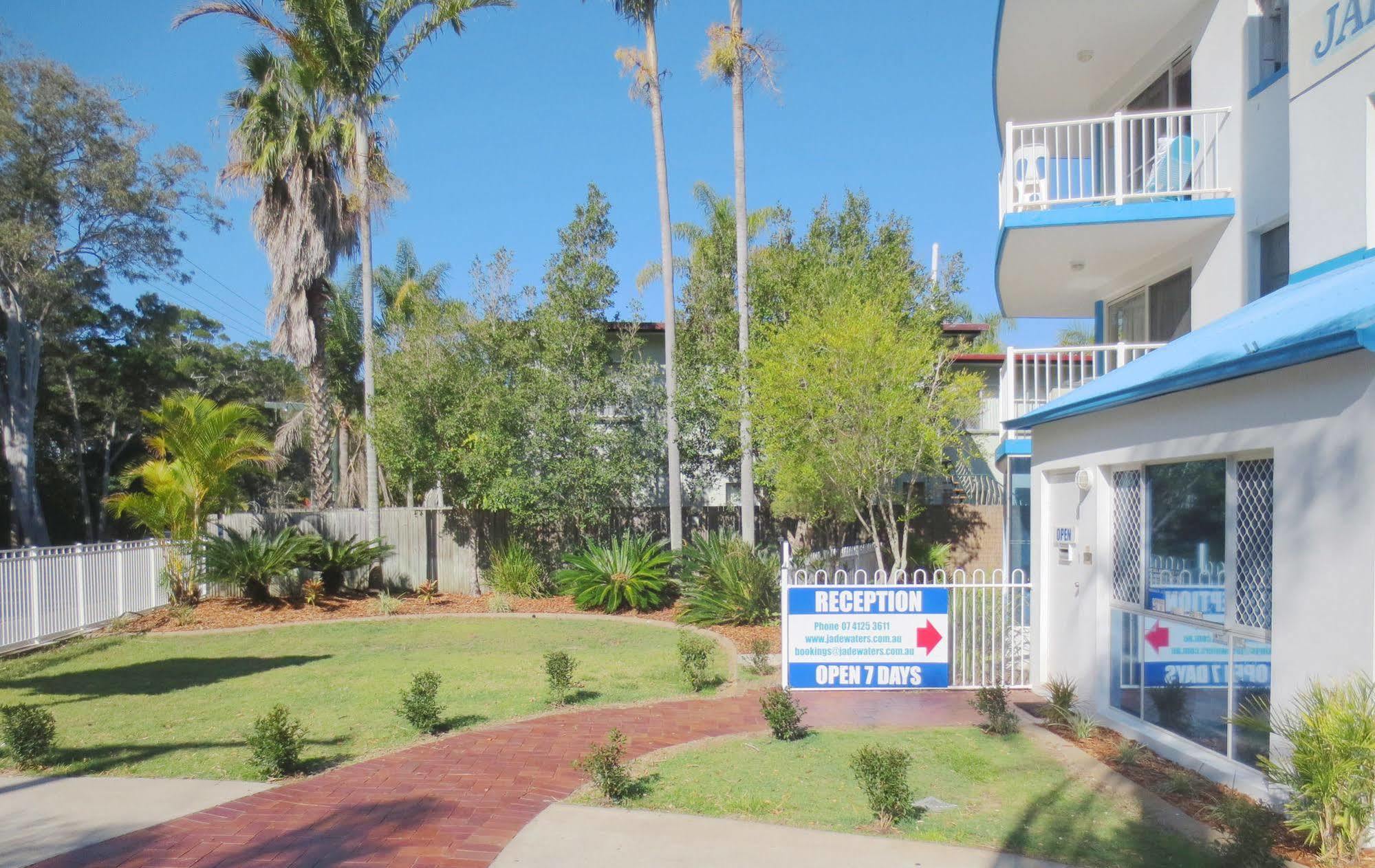 Jade Waters Luxury Apartments Hervey Bay Bagian luar foto