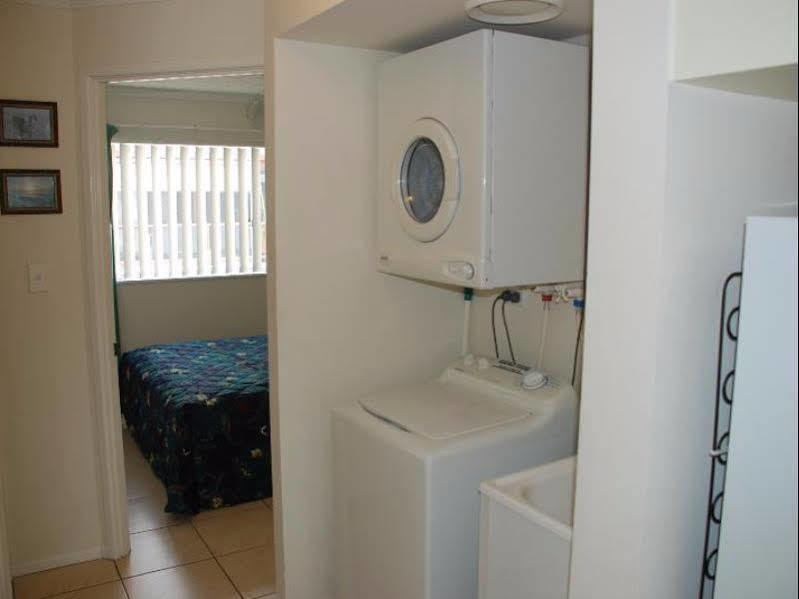 Jade Waters Luxury Apartments Hervey Bay Bagian luar foto